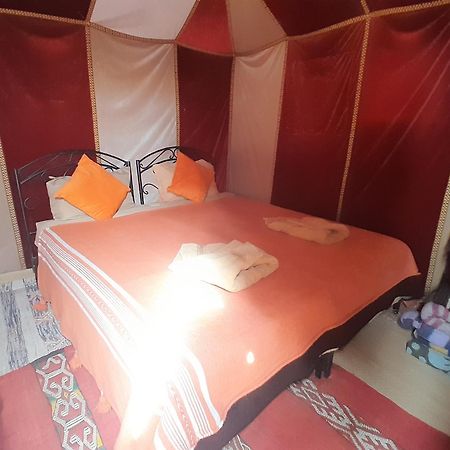 Camel Trekking Desert Camp Мерзуга Екстер'єр фото
