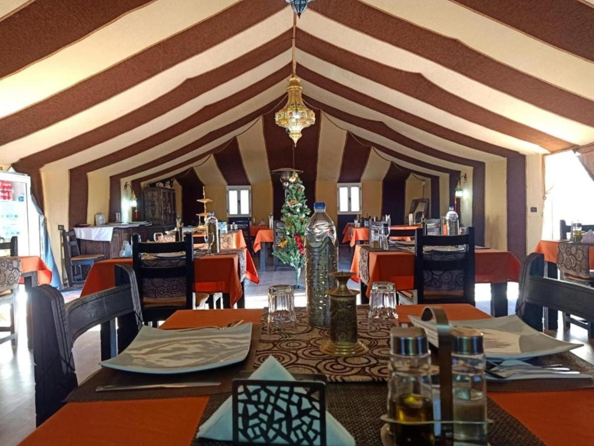 Camel Trekking Desert Camp Мерзуга Екстер'єр фото