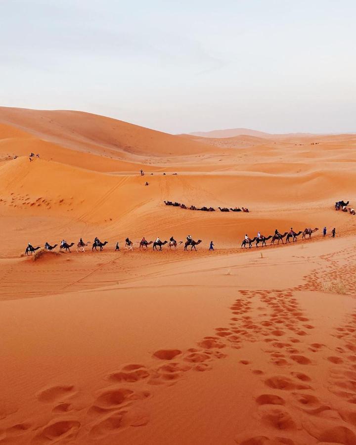 Camel Trekking Desert Camp Мерзуга Екстер'єр фото